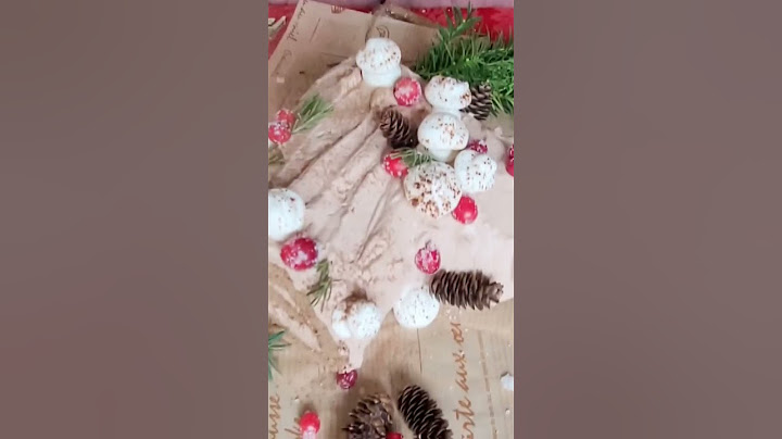 Yule log or Buche de Noel, famous European  cake served around Christmas. #shorts