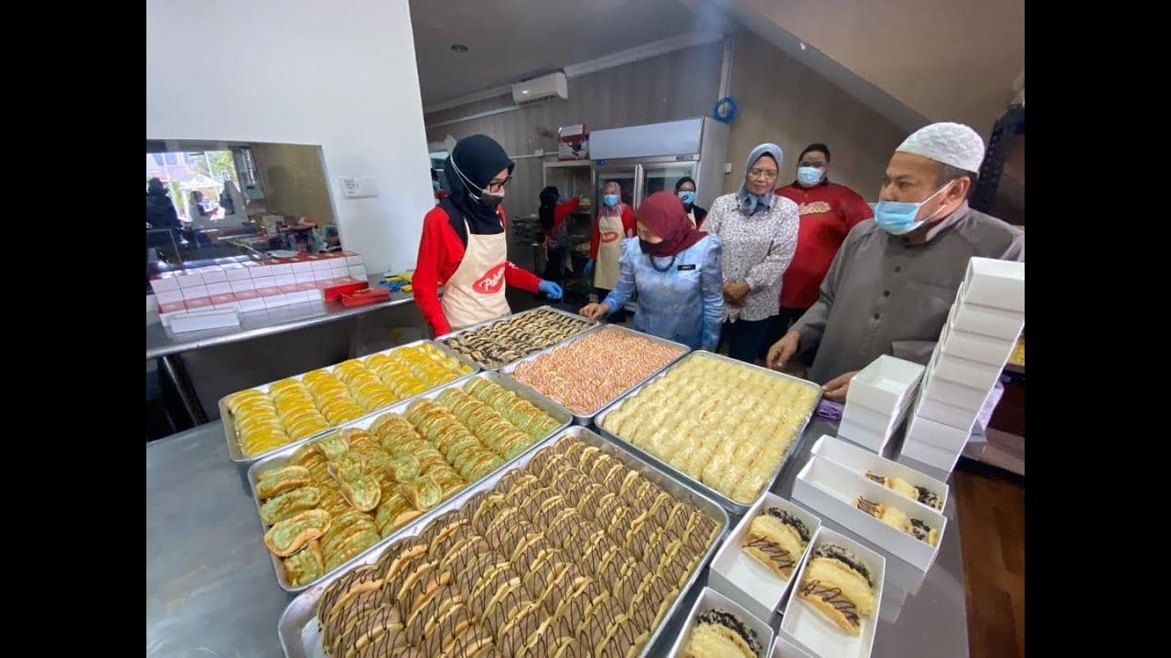 Hashim R Uncle Poketto By Uncle Hashim (KL Foodie) - YouTube