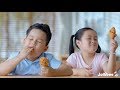 JOLLIBEE - BÉ LÀM THẾ NÀO ĐỂ DỤ BA MẸ ĂN