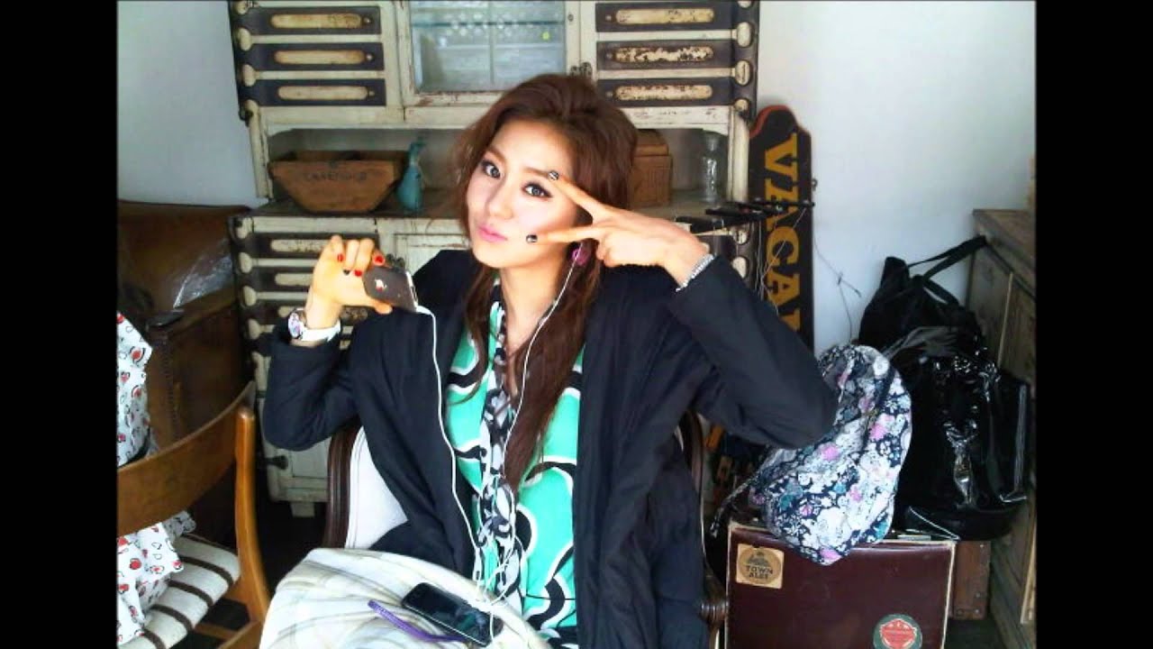 After School (Uee) - Hollywood