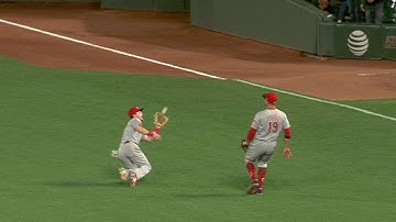 CIN@SF: Gennett makes a nice sliding catch in right
