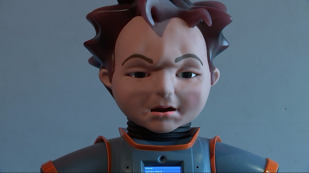 Zeno: The robot teaching autistic children how to communicate - YouTube