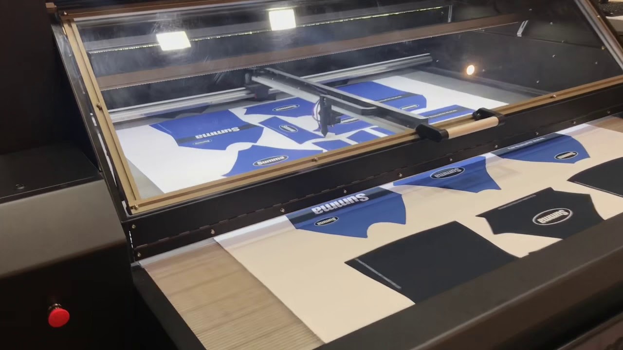 Sečenje tekstila na laseru - Summa L1810