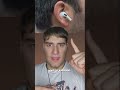 NON DOVRESTI MAI INDOSSARE LE AIRPODS! IL MOTIVO È TERRIFICANTE!😱