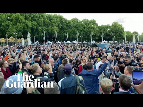 Crowd sings national anthem outside Buckingham Palace after the Queen's death