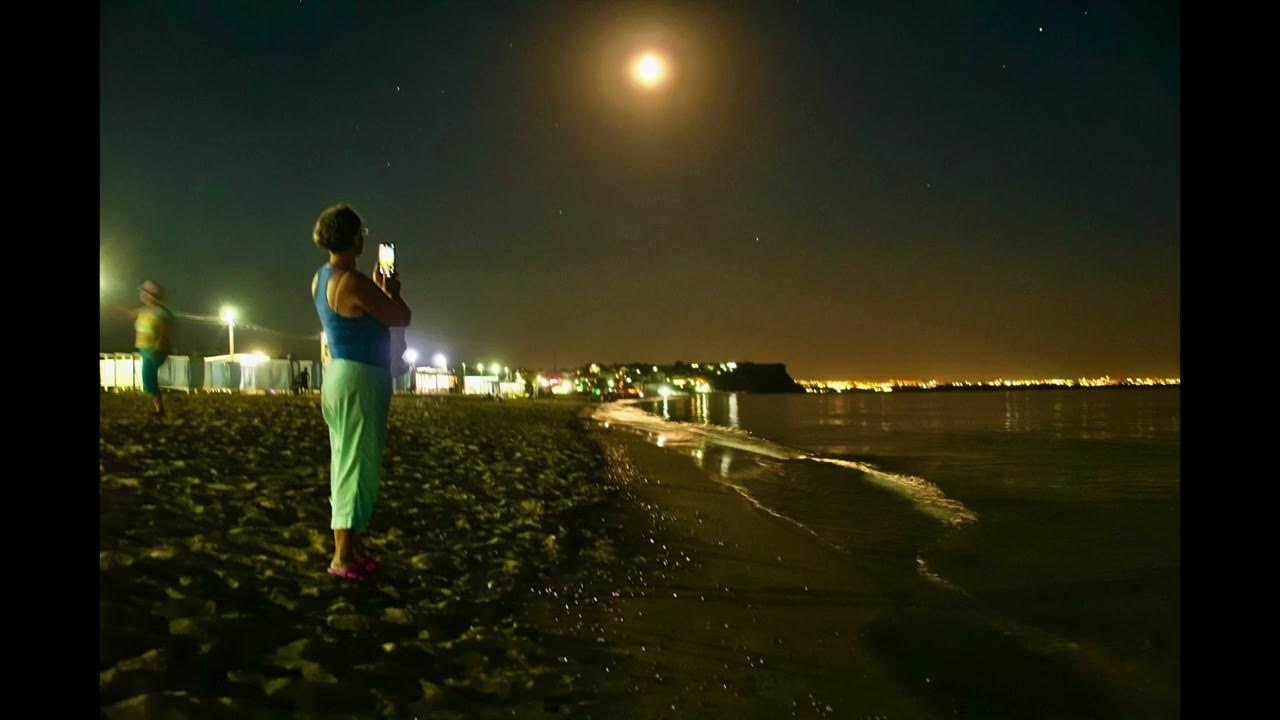 Владимир харитонов стихи. Стучат колеса где то слушать. Стучат колёса где-то текст. Стучат колеса где то слушать. Стучат колёса где-то слушать.