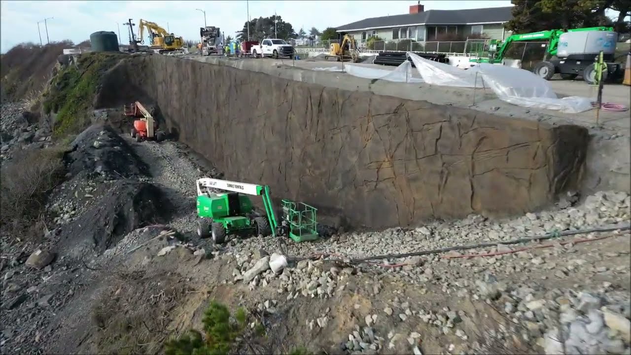 Pebble Beach drive update  Wall sculpting all done! Dec 6th 2024