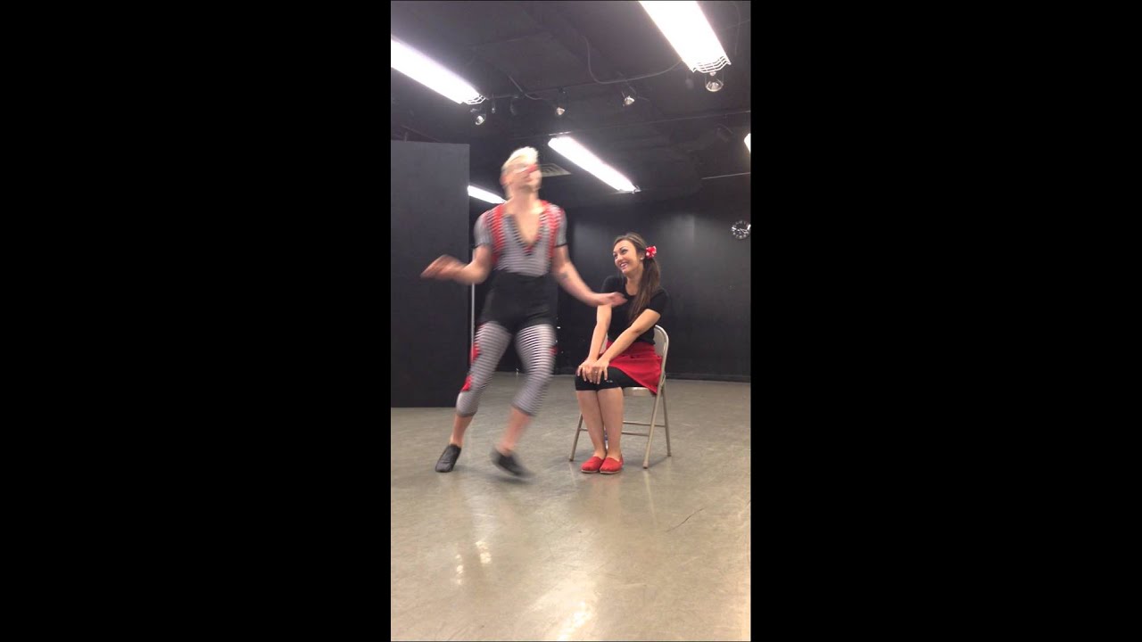 New York Goofs - Bee & Honey