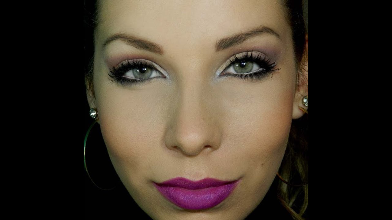 Olhos delicados e batom violeta, com Luciane Ferraes