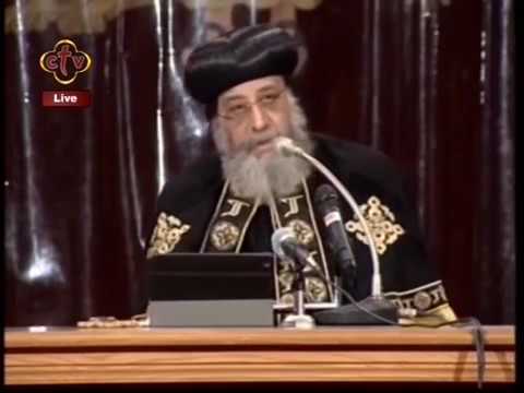 البابا تواضروس يطرد سيدة بسيطة من الكنيسة