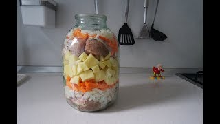 Курица в банке с картофелем. Курица в банке с картофелем.