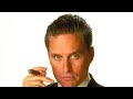 Gordon Gekko : le personnage qui a inspiré une génération de traders (Sous-titres en anglais)