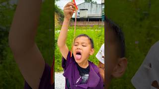 🤮🤑🤪Sour candy is more delicious for dad#funny #chewinggum