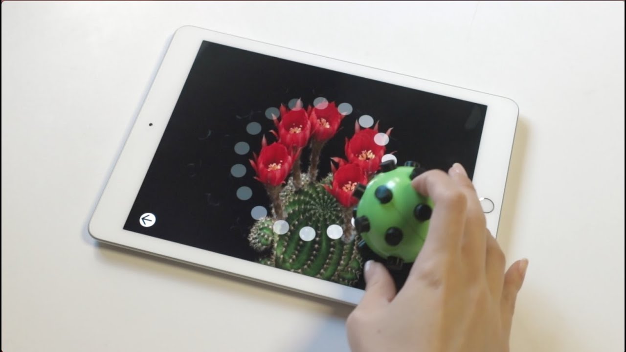 デジタル＋アナログ iPadの上で転がして遊ぼう！新感覚のおもちゃ