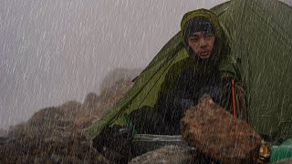 3,000m solo camping in the rain [Japan Northern Alps]
