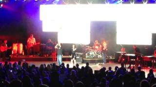 Eros Ramazzotti in concert at Greek Theater in Los Angeles 2 of 3 by illuminalanguages com