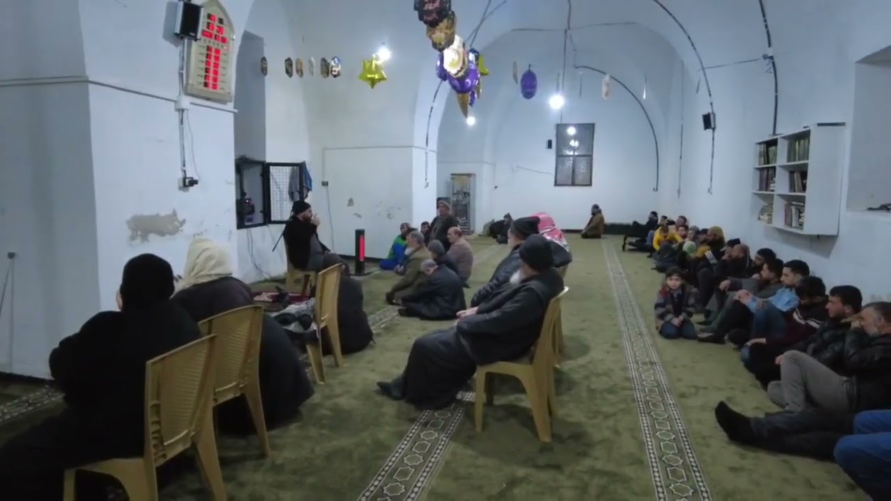 من دروس التراويح ( حق المرأة أن تتصرف  بمالها وأخذها من مال زوجها فيما لو امتنع عن النفقة عليها )