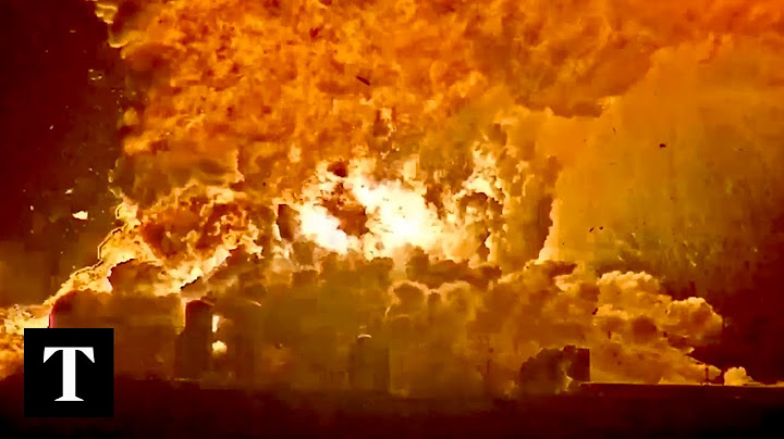 SpaceX Starship Explodes During Test Flight
