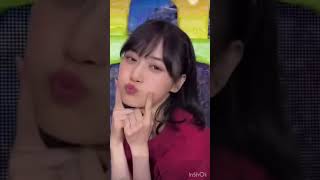 山下美月　キス顔