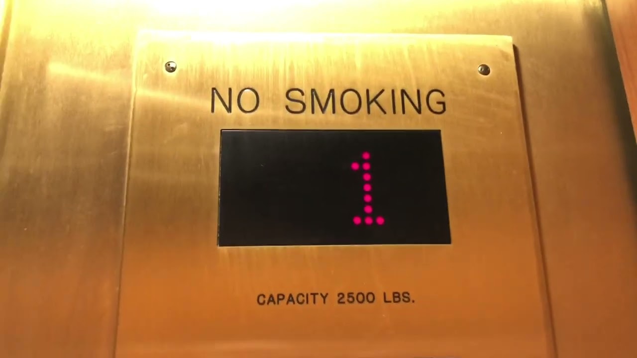 Final Ride! Montgomery Hydraulic Elevator @ (fmr.) Von Maur - Valley West Mall - West Des Moines, IA