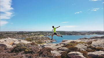 WHY RUNNING MAKES ME HAPPY