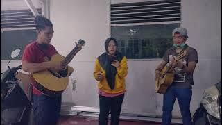 Viral !!! SHOLAWAT HUANUR NONENG NURUL MUPIDAH, IYAN, DAN SANDY PENGAMEN JALANAN BARAKALLAH FIKUNA