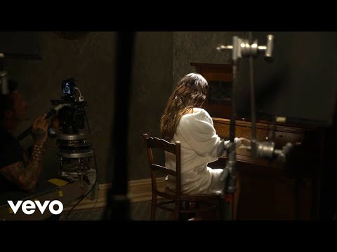Selena Gomez - Lose You To Love Me (Alternative Video) Behind the Scenes
