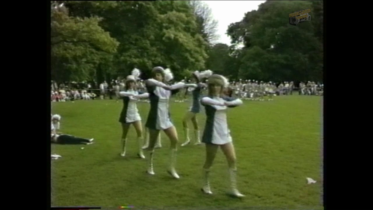 GEUZENWIJK 75 jaar no 5  Optrede Wilhelminapark