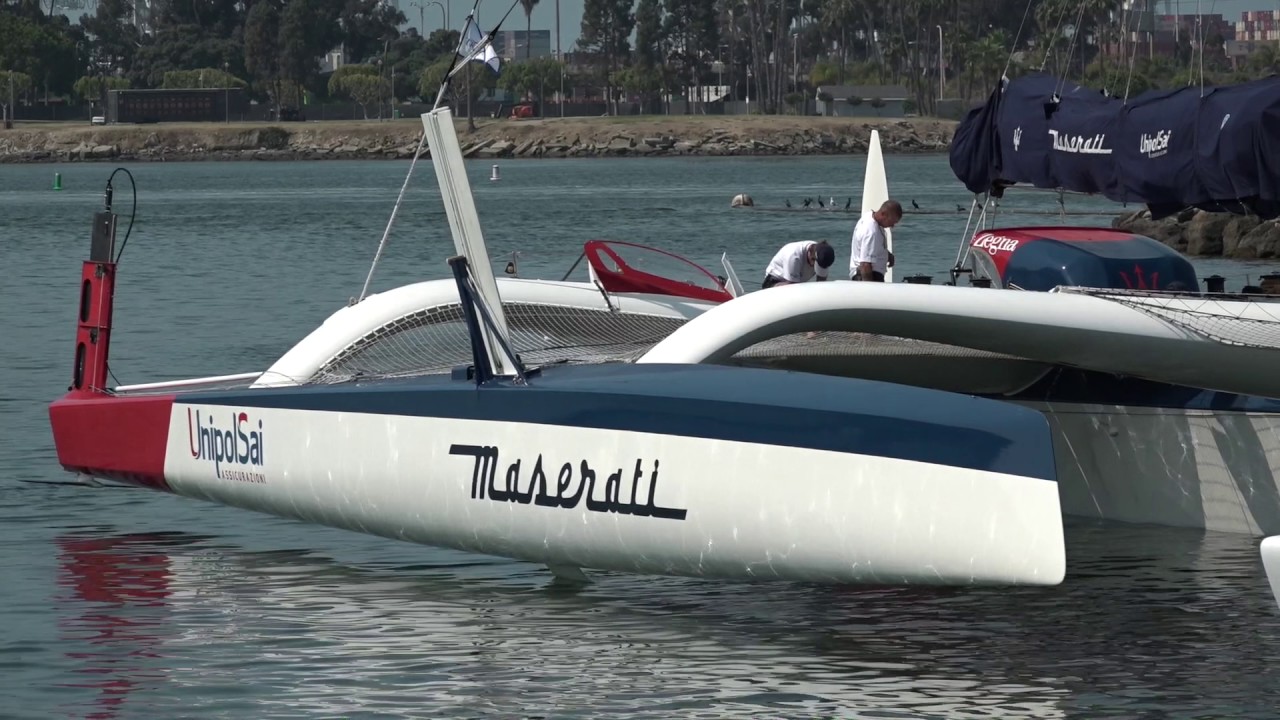 TRANSPAC / Maserati Multi70 pre start