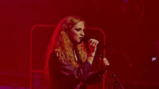 Video thumbnail of "Haloo Helsinki! - Joulun kanssas jaan - Hartwall Arena 2.12.2017 Helsinki"