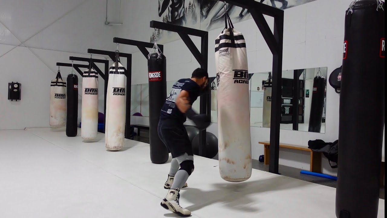 Rhythm & Flow: The Art of Heavy Bag Training