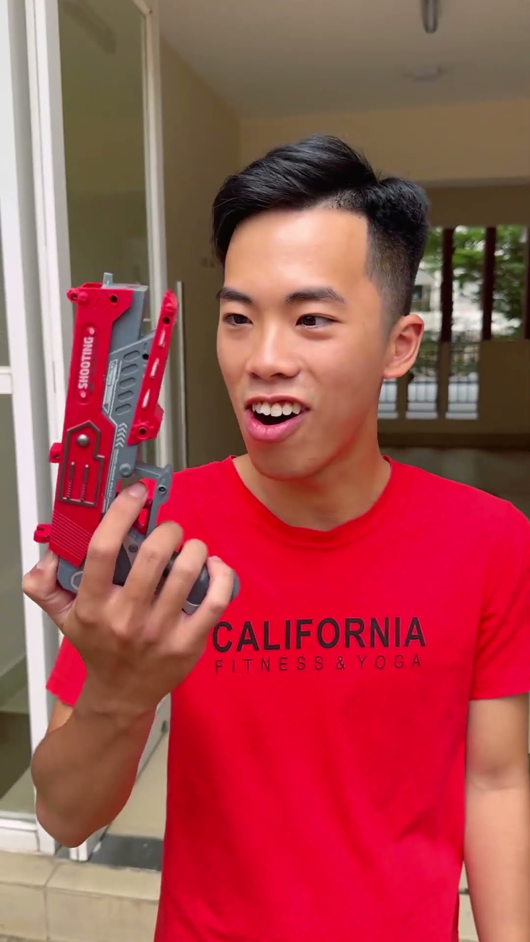 Trẻ trâu đụng nhằm cao thủ súng nerf || Hacker nerf gun #shorts