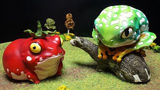 Frog Planet 2 2024 Tomato & Fringe tree frog by Ranidae Bang Spot Museum Studio resin figure
