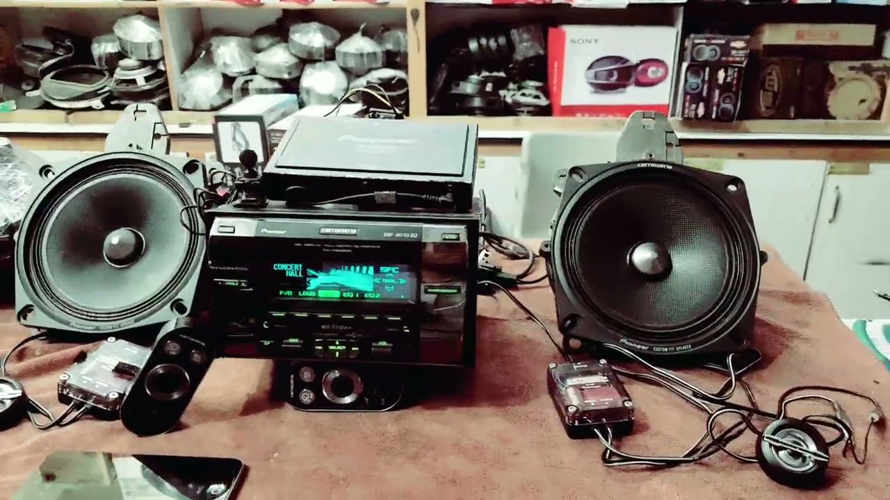 carrozzeria pioneer Fh-P666md - YouTube