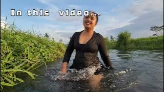 It's so much fun to go to the rice fields and play jumping in the river.