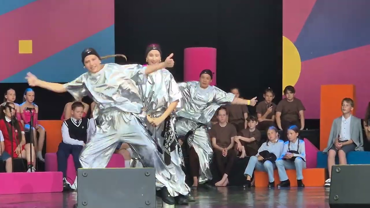 Čist hud žur - @RtvSlovenijaSi / NASTOP PLESNI CENTER ADC - WASABI