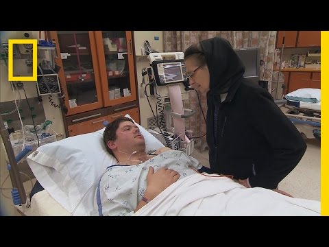 Wesley Gets Hospitalized | American Colony: Meet the Hutterites