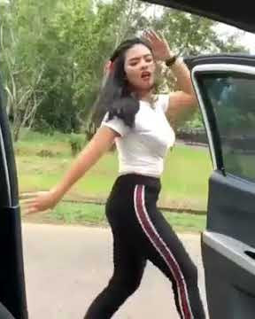 KEKE CHALLENGE HOT INDO