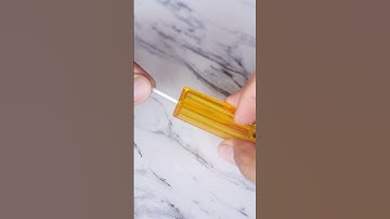 Very easy! how to insert thread into a needle #SewingHacks #LifeHacks #Shorts