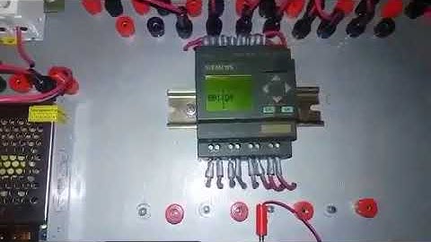 Semaforo programado manualmente con PLC logo V6