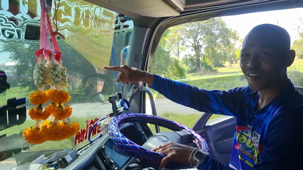 ทีมงานมอเตอร์ไซค์ สายลั่นรอที่ปตท สายแล้วจะทันไหม