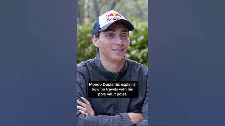 Mondo Duplantis on traveling with pole vault poles: ‘"I'm the center of attention"