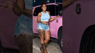 #countrystyle #cowgirl #ootd #denimshorts  #boots  #westernfashion  #styleinspo #lookgoodfeelgreat