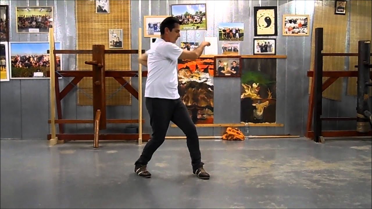Wing Chun Loukas Kastrounis Kung Fu - Chum Kiu, Footwork.