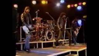 Ramones : Wart Hog - Chasing The Night - Mama's Boy (Richie on Drums) chords