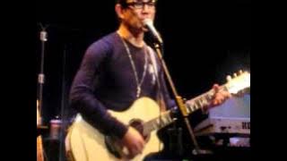 Richie Ren 任賢齊 - Too softhearted 心太軟 @ Ximen Riverside Livehouse (2010-12-12)