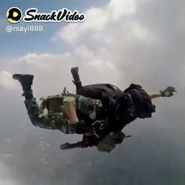 Vidio story wa || prajutit TNI-AD Latihan terjun