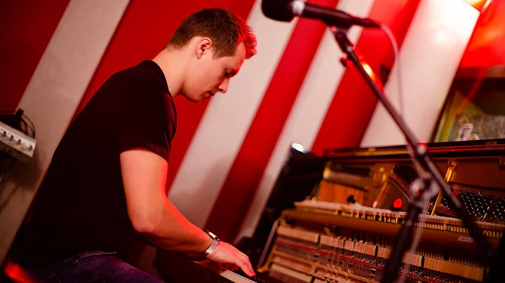 Alex Monfort 'Mulgrew's Mood' | Live Studio Session