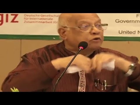 সাংবাদিকদের লিখিত প্রশ্ন ছিঁড়ে ছুড়ে ফেলে দিলেন অর্থমন্ত্রী আবুল মাল আবদুল মুহিত