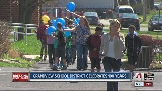 Grandview School District celebrates 100th anniversary